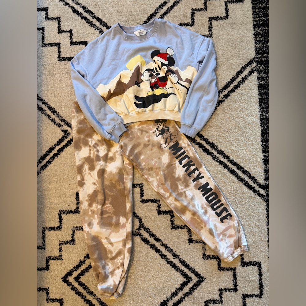 Girl’s H&M Mickey Mouse Sweatpants and Sweatshirt Size 12/14